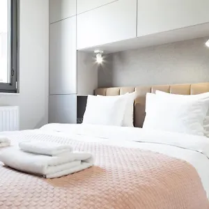 https://househost-apt-smolesk-33-308a.krakowhotelspoland.com