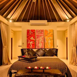 villa-one-seminyak.hotelsseminyak.net/